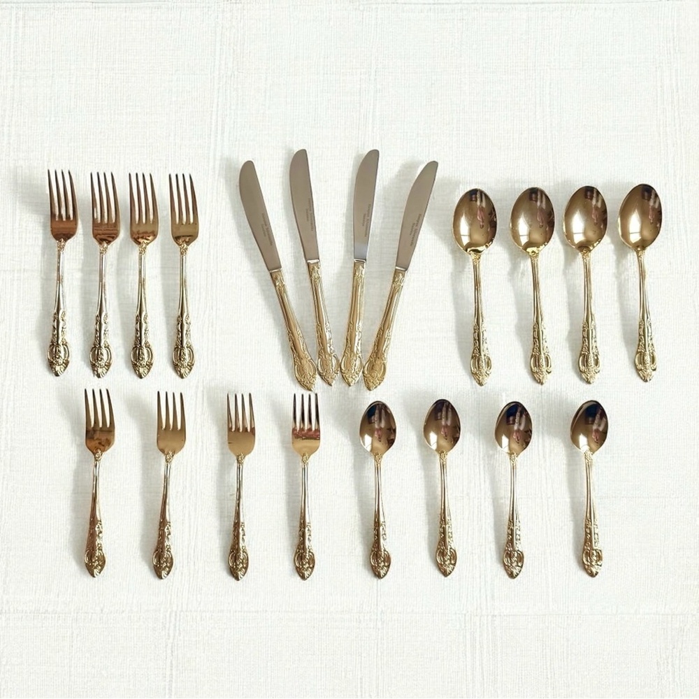 Hampton Silversmiths Versailles 235 Flatware 24K Gold Plated 20 pc Set For 4